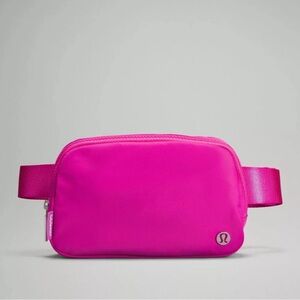 Lululemon Everywhere Belt Bag in Sonic Pink